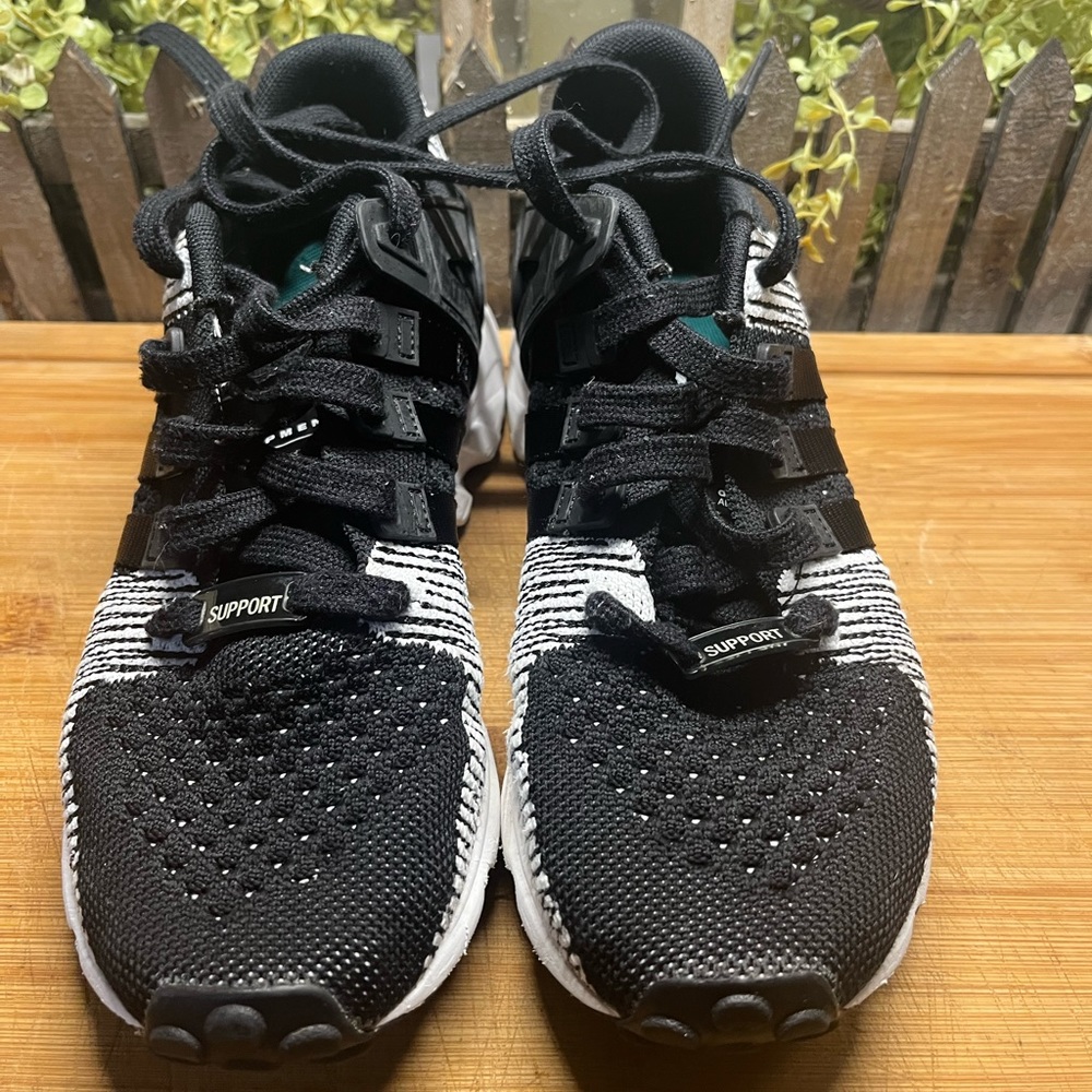 Adidas tennis shoes